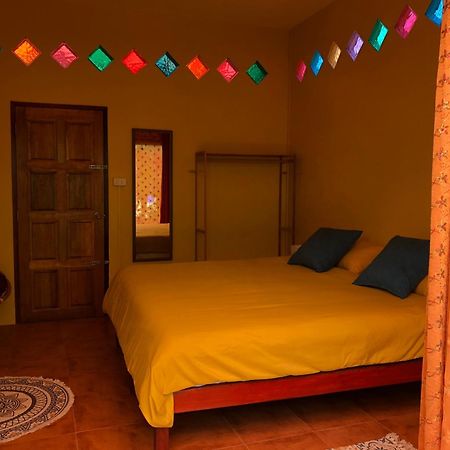 One World Bungalows Ko Lanta 外观 照片
