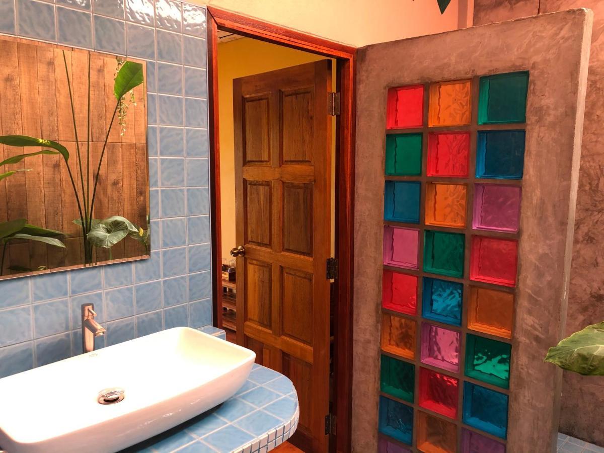 One World Bungalows Ko Lanta 外观 照片