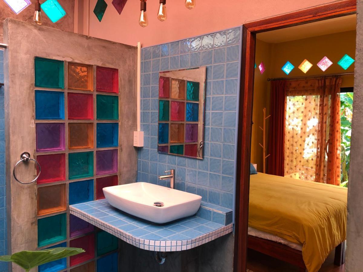 One World Bungalows Ko Lanta 外观 照片